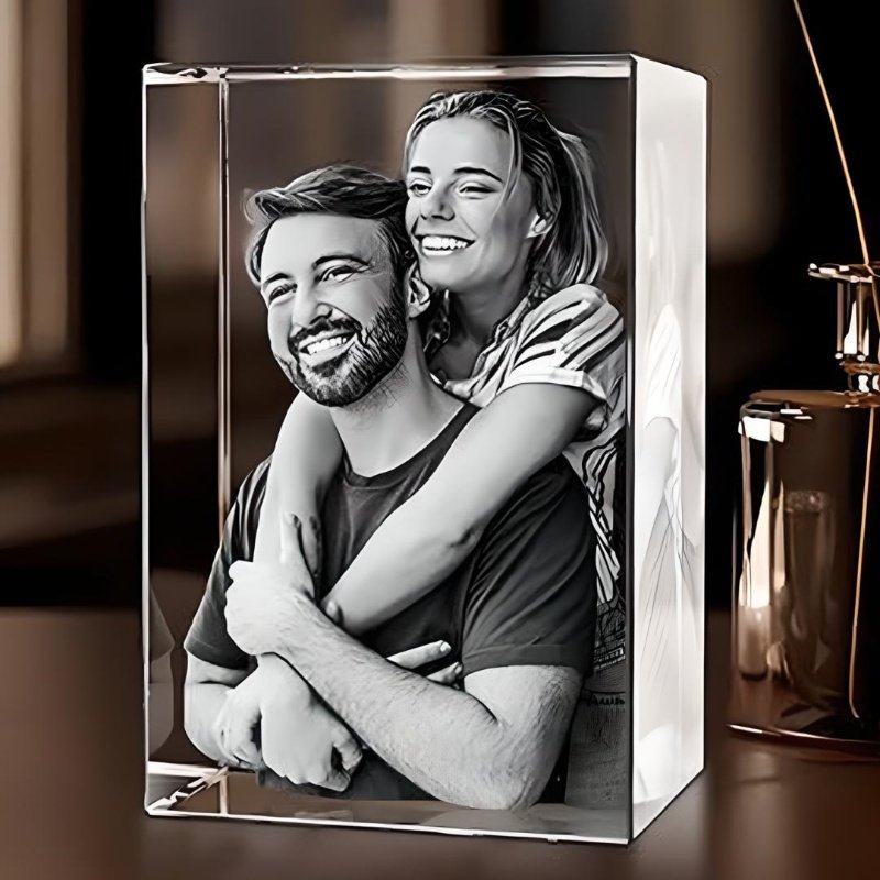 1742951444186-113471877(1)_副本 Square Crystal Spinning Music Box with Engraved Design - Image 1